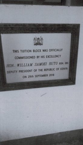 Anerkennungsurkunde der Schule durch den Präsidenten